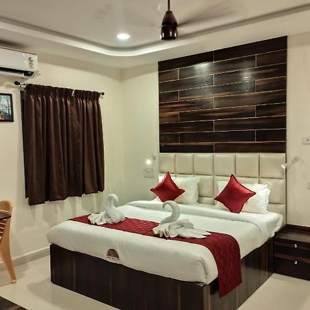 Annai Residency Hotel Велор Екстериор снимка