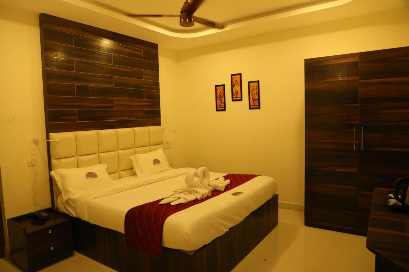 Annai Residency Hotel Велор Екстериор снимка
